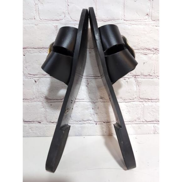 Vince Camuto Black Leather Handmade in Greece Sandals Silver Medallion Sz 9/40 - Picture 6 of 9